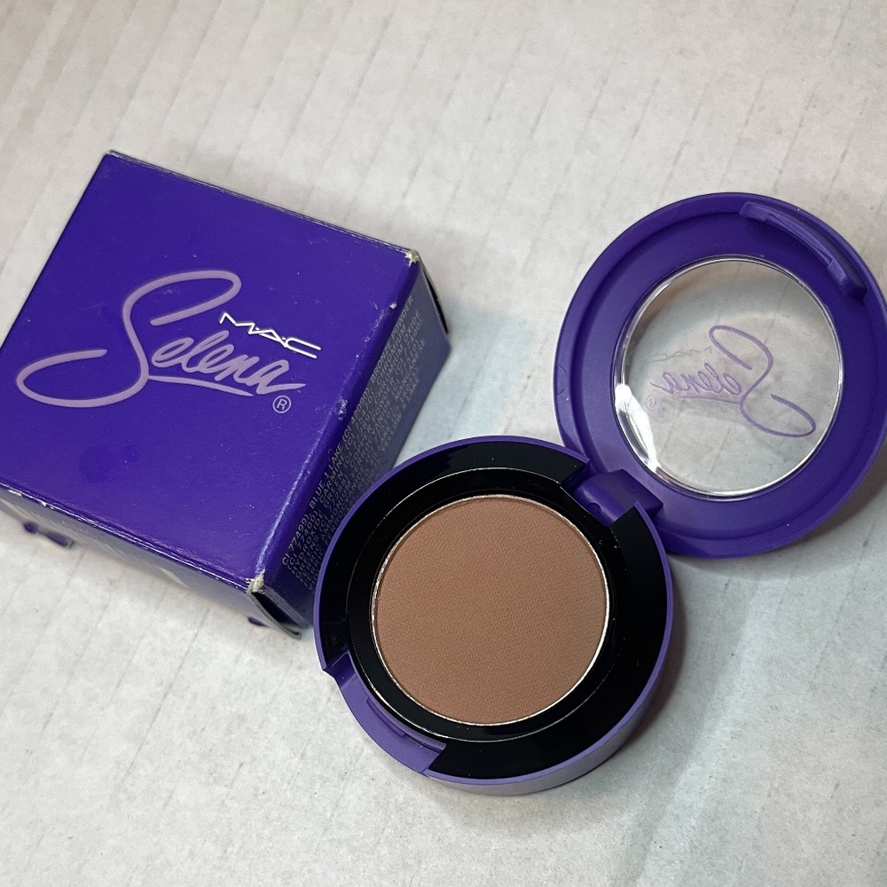 MAC x Selena Eyeshadow